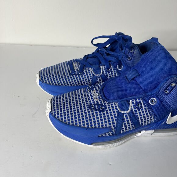 Nike Blue White Lebron Witness 7 Sneakers | Excellent Condition Size 7.5 main image 6